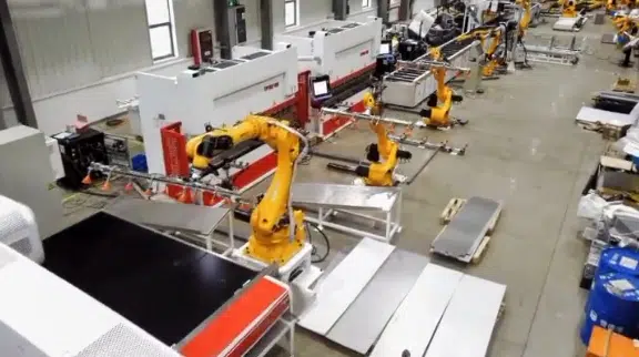 Machine Robot Forming Robot-Integrated Fully Automatic Roll Forming Production Line